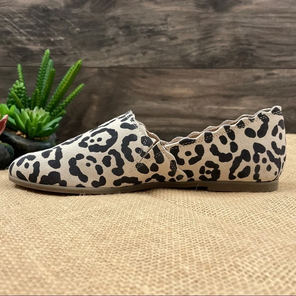 NIB Lucky Brand Cloeey Scalloped Leopard Flat